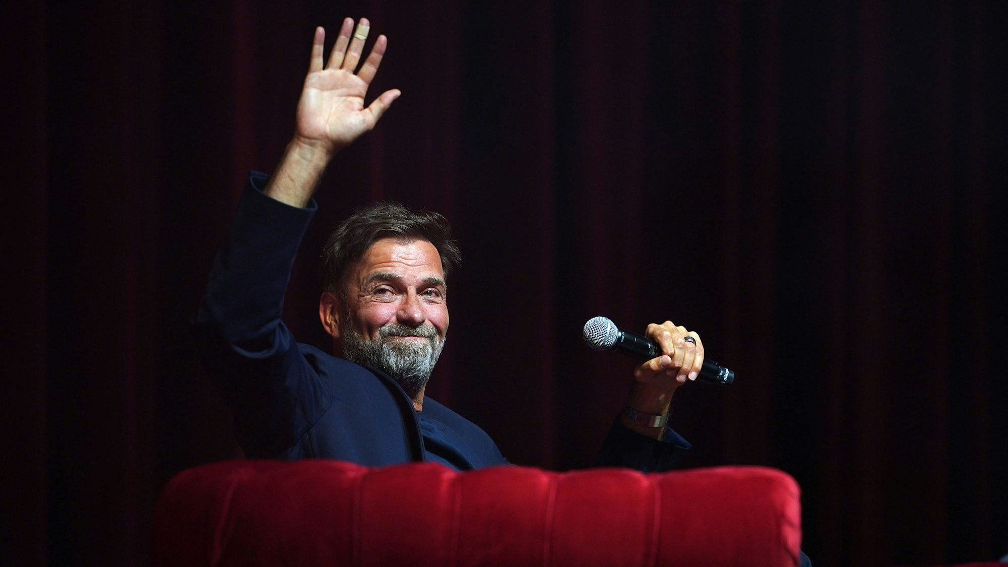 Sport Themen der Woche KW22 Sport Bilder des Tages An Evening with Jurgen Klopp - M&S Bank Arena Liverpool Jurgen Klopp during an event at the M&S Bank Arena Liverpool to say goodbye to Liverpool manager Jurgen Klopp. Klopp has left the club following nine years in charge where he was able to win eight major honours including the Premier League and Champions League. Picture date: Tuesday May 28, 2024. Use subject to restrictions. Editorial use only, no commercial use without prior consent from rights holder. PUBLICATIONxNOTxINxUKxIRL Copyright: xPeterxByrnex 76357913