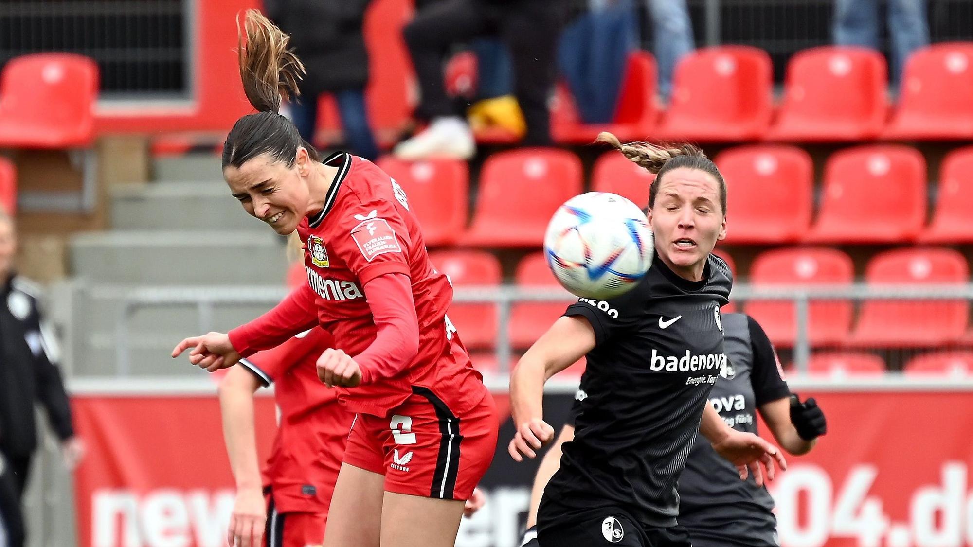 26.03.2023, Fussball-Frauen-Bayer Leverkusen-Freiburg
links: Selina Ostermeier (Bayer)
Foto: Uli Herhaus