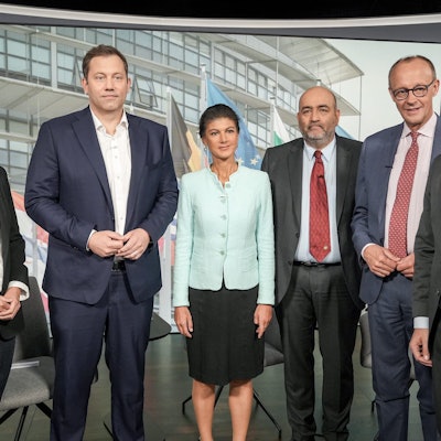 Alice Weidel (v.l.n.r.), Lars Klingbeil, Sahra Wagenknecht, Omid Nouripour, Friedrich Merz und Christian Lindner im Studio von RTL/n-tv nach der Europawahldpa