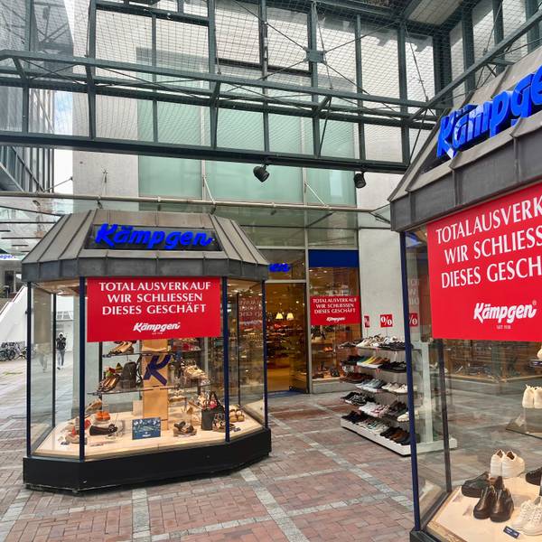 Schuhgeschäft von außen
