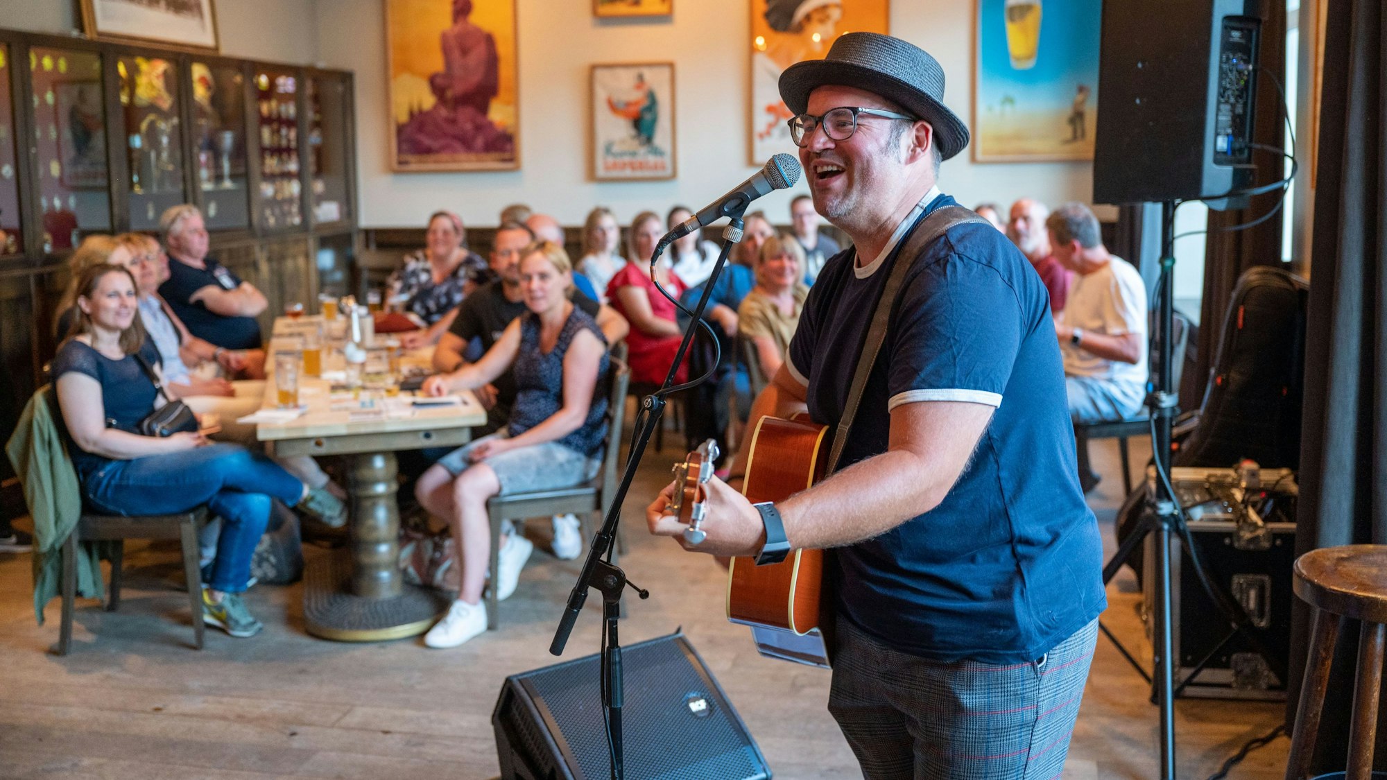 Björn Heuser singt im Gaffel am Dom.