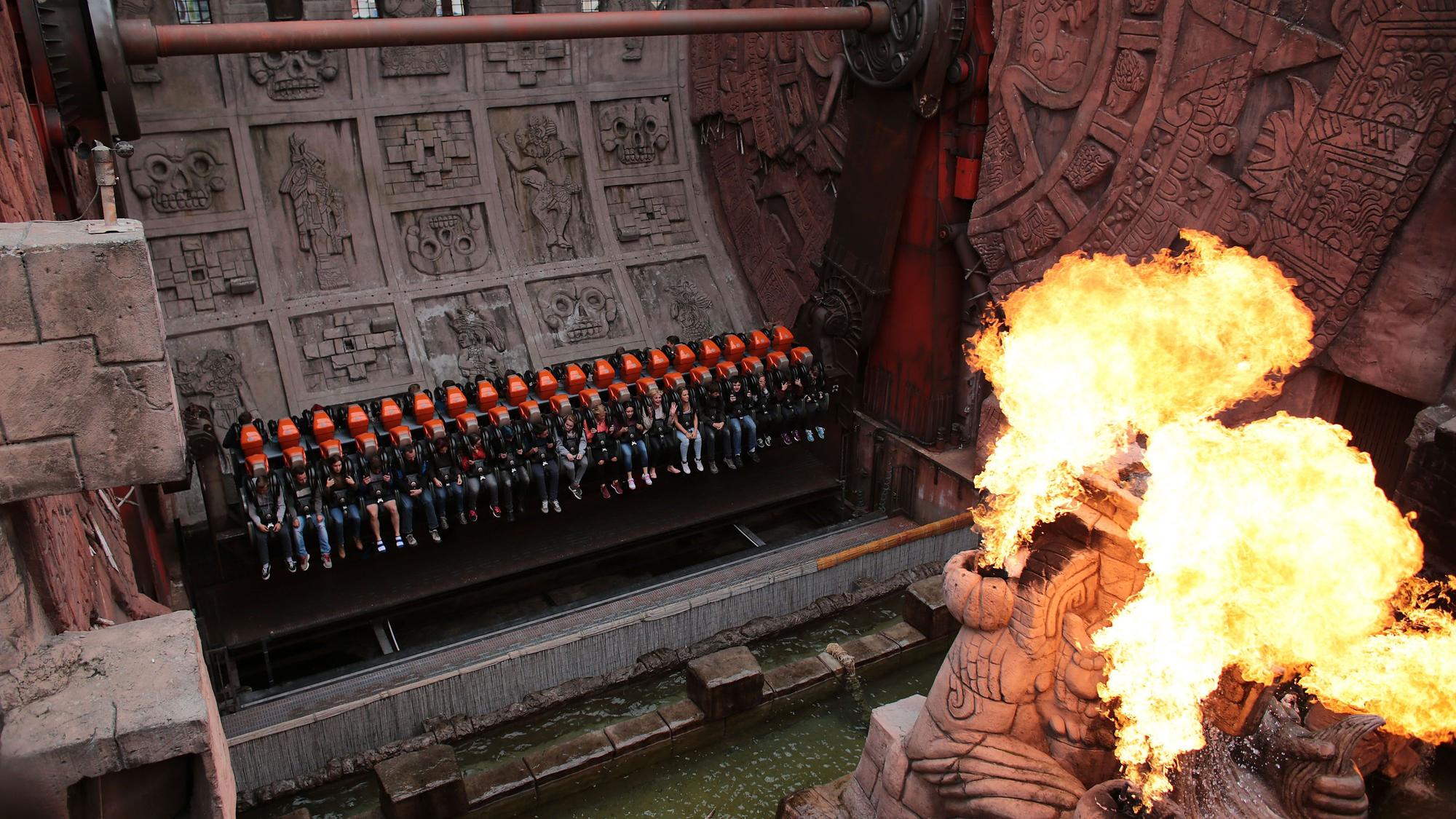 Das Fahrgeschäft Talocan steht im Phantasialand in der Themenwelt Mexiko. (Archivfoto)