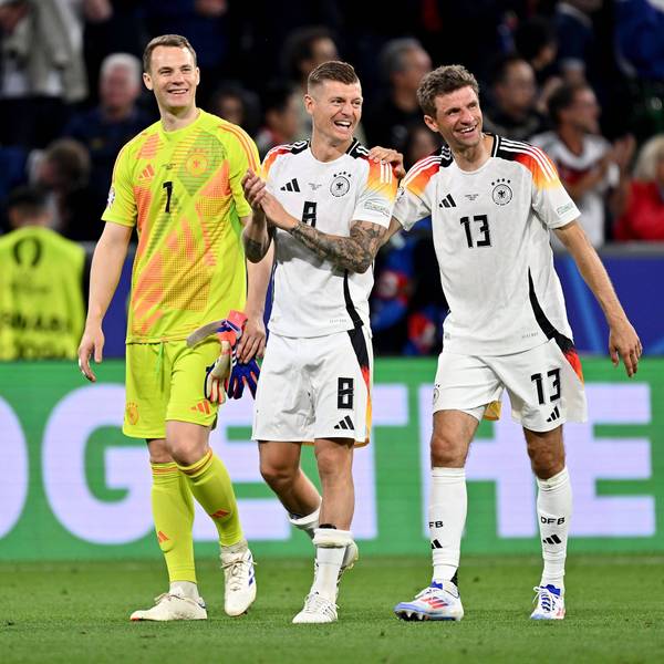 Erfahrung im Portfolio: Die deutschen 2014er-Weltmeister Toni Kroos, Thomas Müller und Manuel Neuer nach dem Auftaktsieg über Schottland.