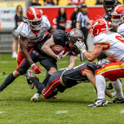 European League of Football, Cologne Centurions vs. Madrid Bravos, Aachen, 15.6.2024 Jannik Lörcks Cologne Centurions 13, Cologne Centurions vs. Madrid Bravos am 15.6.2024, Tivoli, Aachen *** European League of Football, Cologne Centurions vs Madrid Bravos, Aachen, 15 6 2024 Jannik Lörcks Cologne Centurions 13 , Cologne Centurions vs Madrid Bravos on 15 6 2024, Tivoli, Aachen Copyright: xBEAUTIFULxSPORTS/MarcxJungex