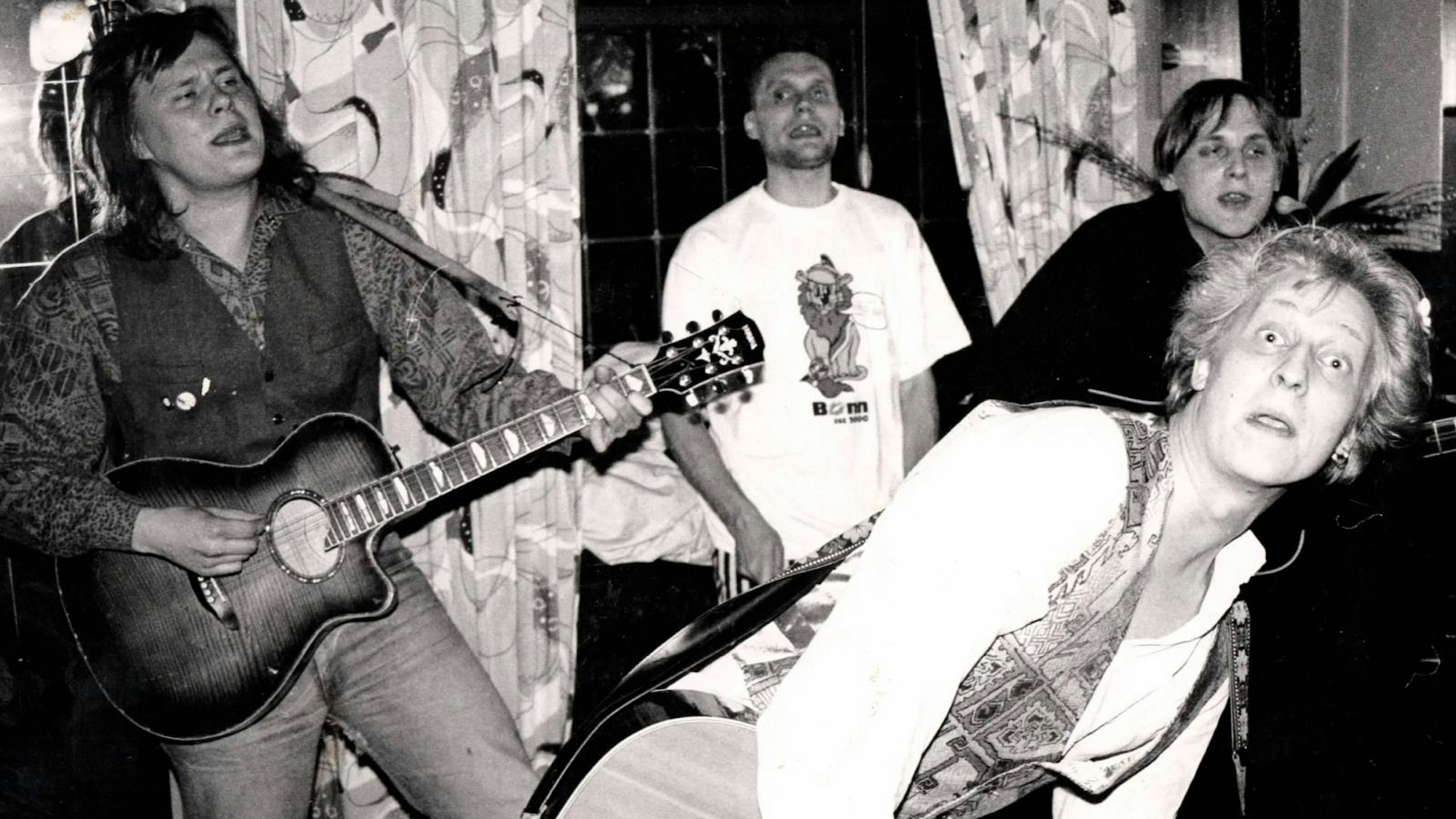 Kneipe Deichhaus in den 80er Jahren, finnische Rockabilly-Band