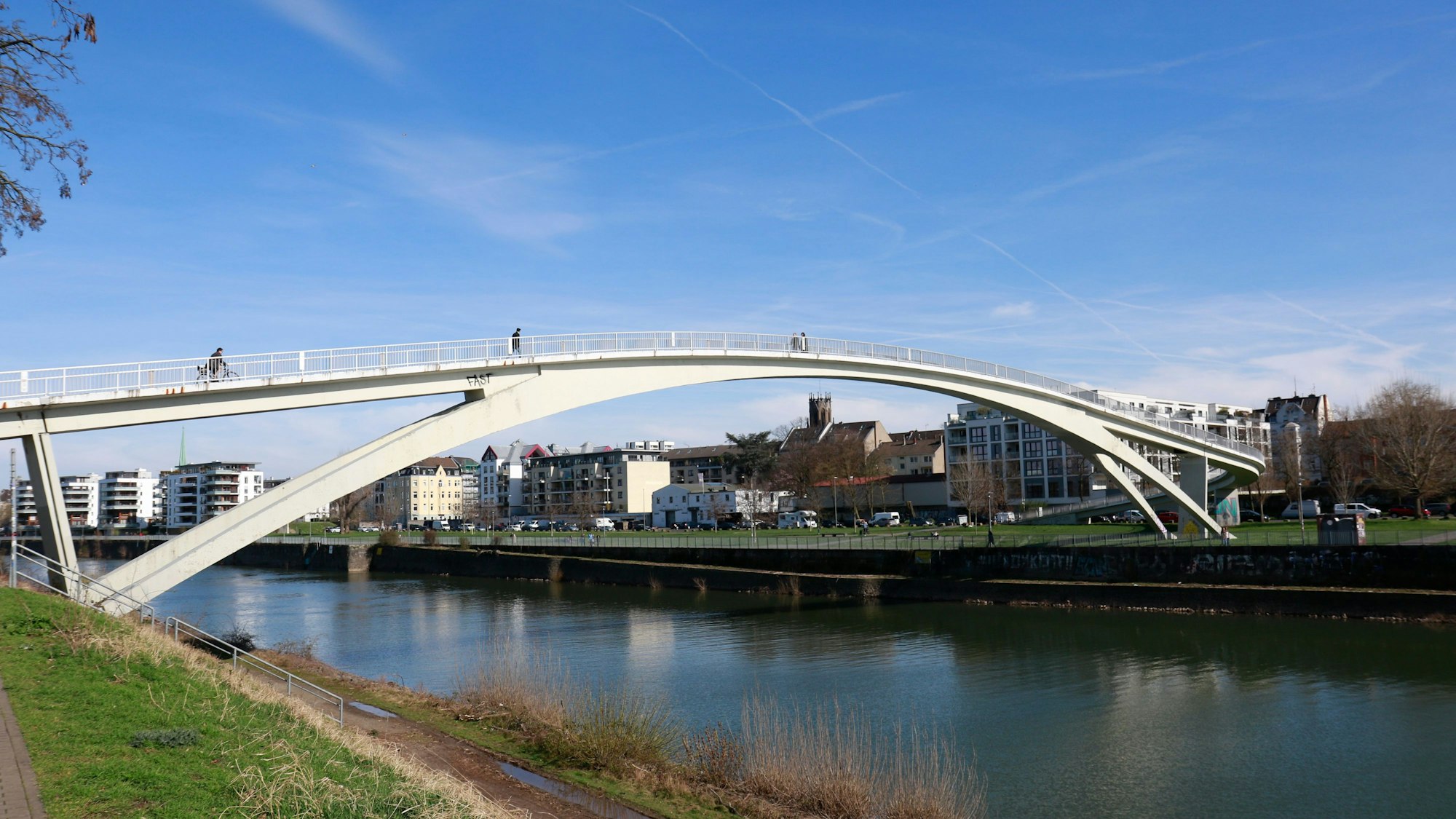 Die Katzenbuckelbrücke muss saniert werden.
