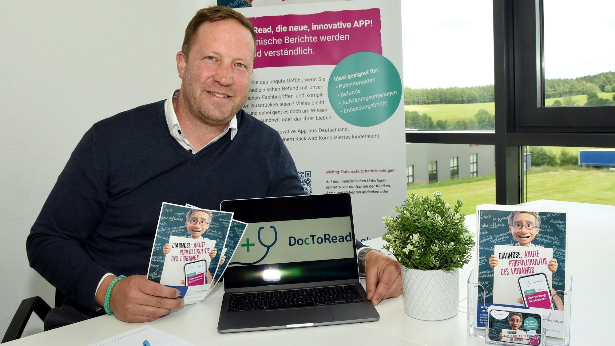 Mit seiner neuen App möchte Bastian Hollmann Patienten helfen, die etwa über Entlassungsbriefen brüten.