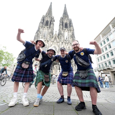 Den Dom haben diese Schotten schon mal gefunden in Köln. Aber was sollte man noch über die Stadt wissen?
