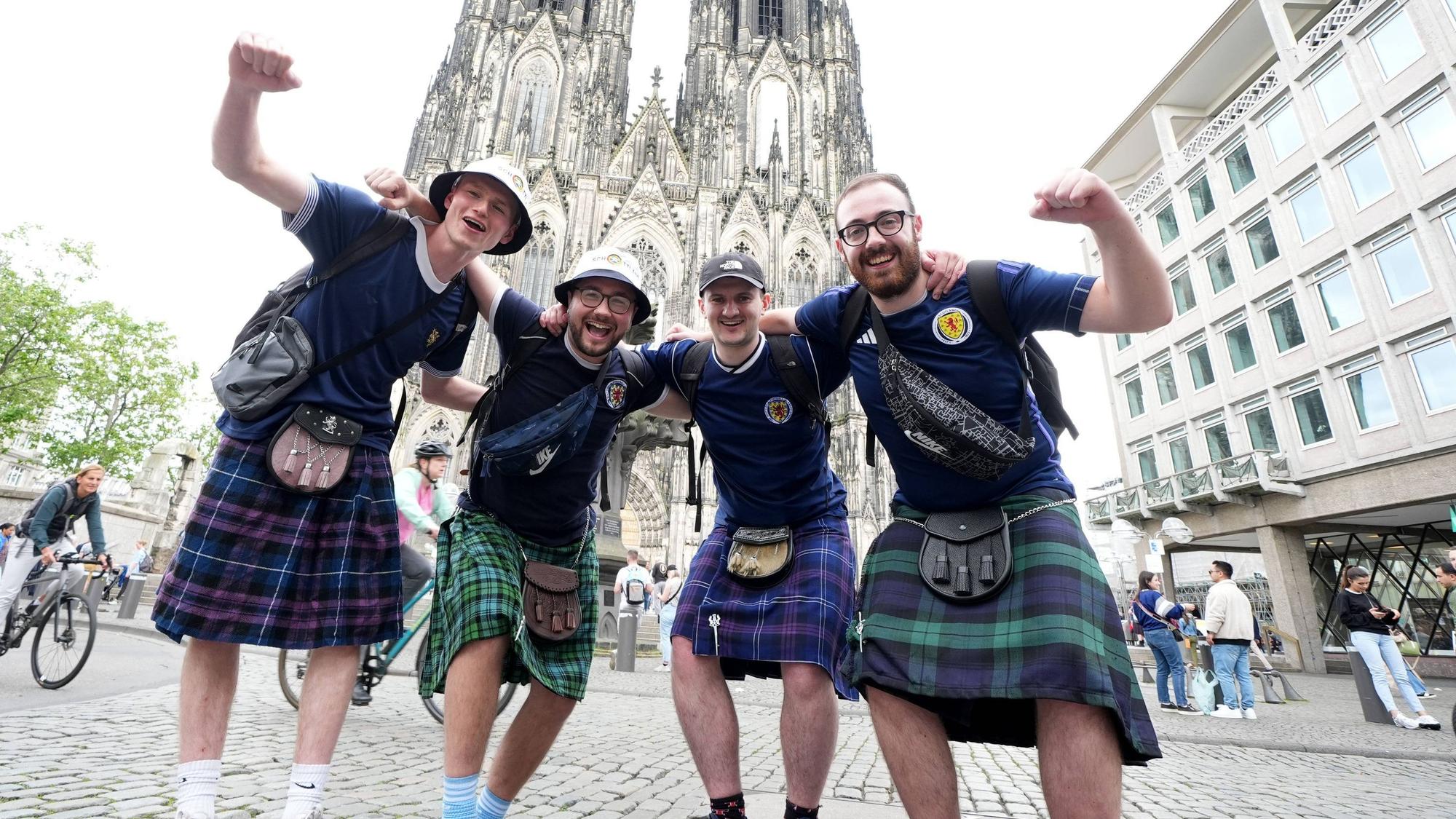 Den Dom haben diese Schotten schon mal gefunden in Köln. Aber was sollte man noch über die Stadt wissen?