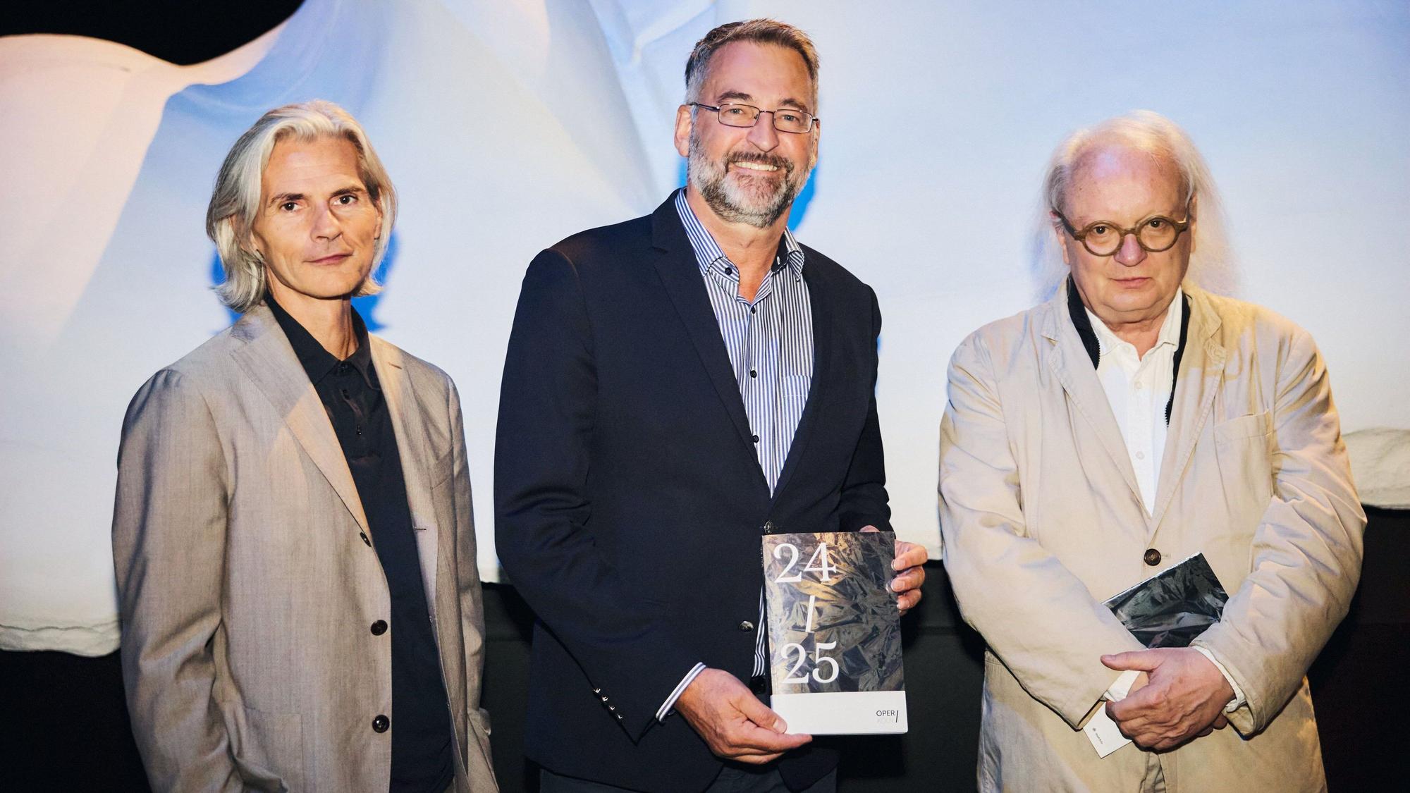 Stefan Charles (Beigeordneter für Kunst und Kultur), Hein Mulders (Intendant Oper Köln), Philippe Manoury (Komponist "Die letzten Tage der Menschheit")