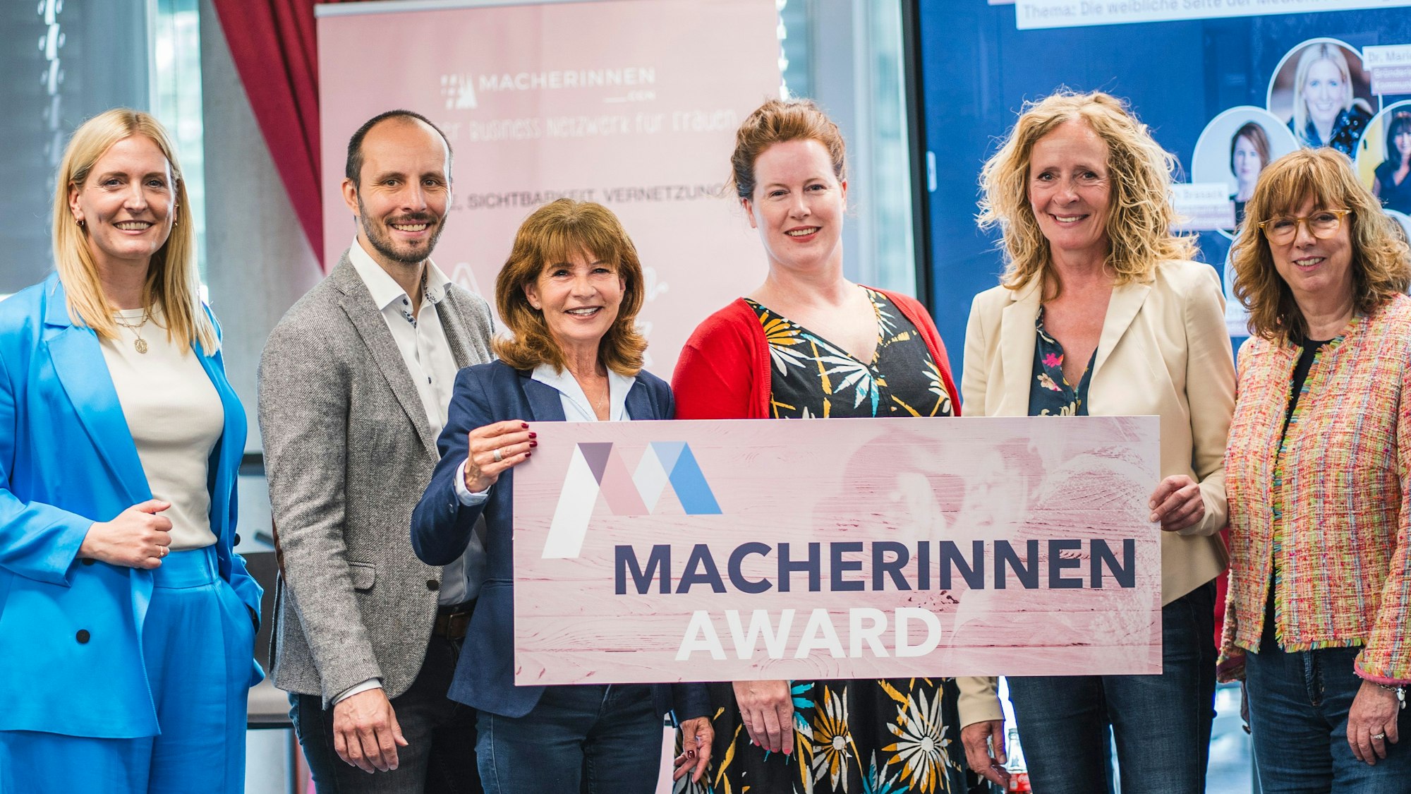 Isabella Neven DuMont (2. v.l.), Herausgeberin der „Kölner Stadt-Anzeiger“, ist Schirmherrin des Awards.