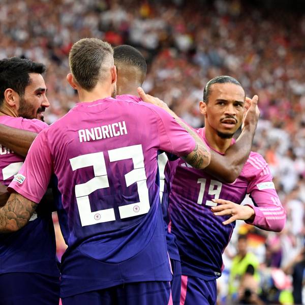 Das DFB-Team jubelt nach dem Treffer von Ilkay Gündogan zum 2:0.