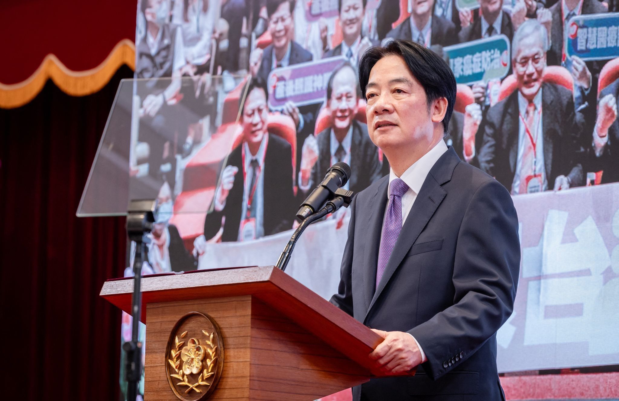 Taiwans Präsident Lai Ching-te spricht auf einer Pressekonferenz.