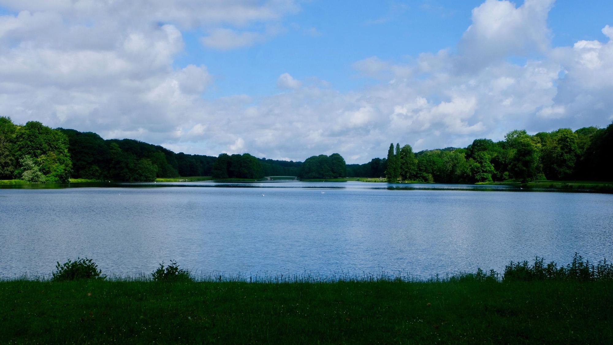 Kölnpfad Etappe 2 Der Decksteiner Weiher zählt zu den schönsten Orten, an denen die Etappe 2 vorbeiführt.