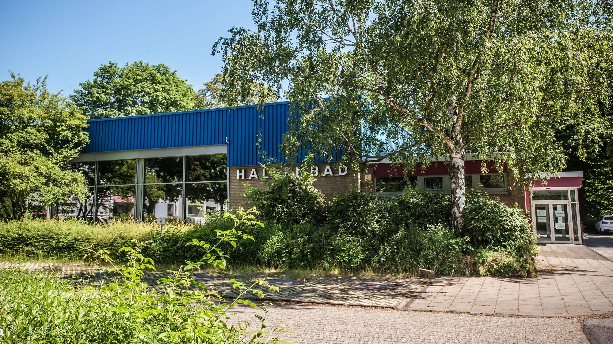 Schwimmbad Schwimmhalle Bergisch Neukirchen Foto: Ralf Krieger