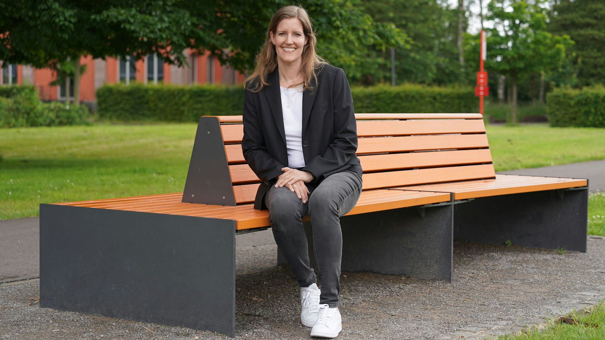 Linda Schöttler ist Managerin der Bayer-04-Frauen.