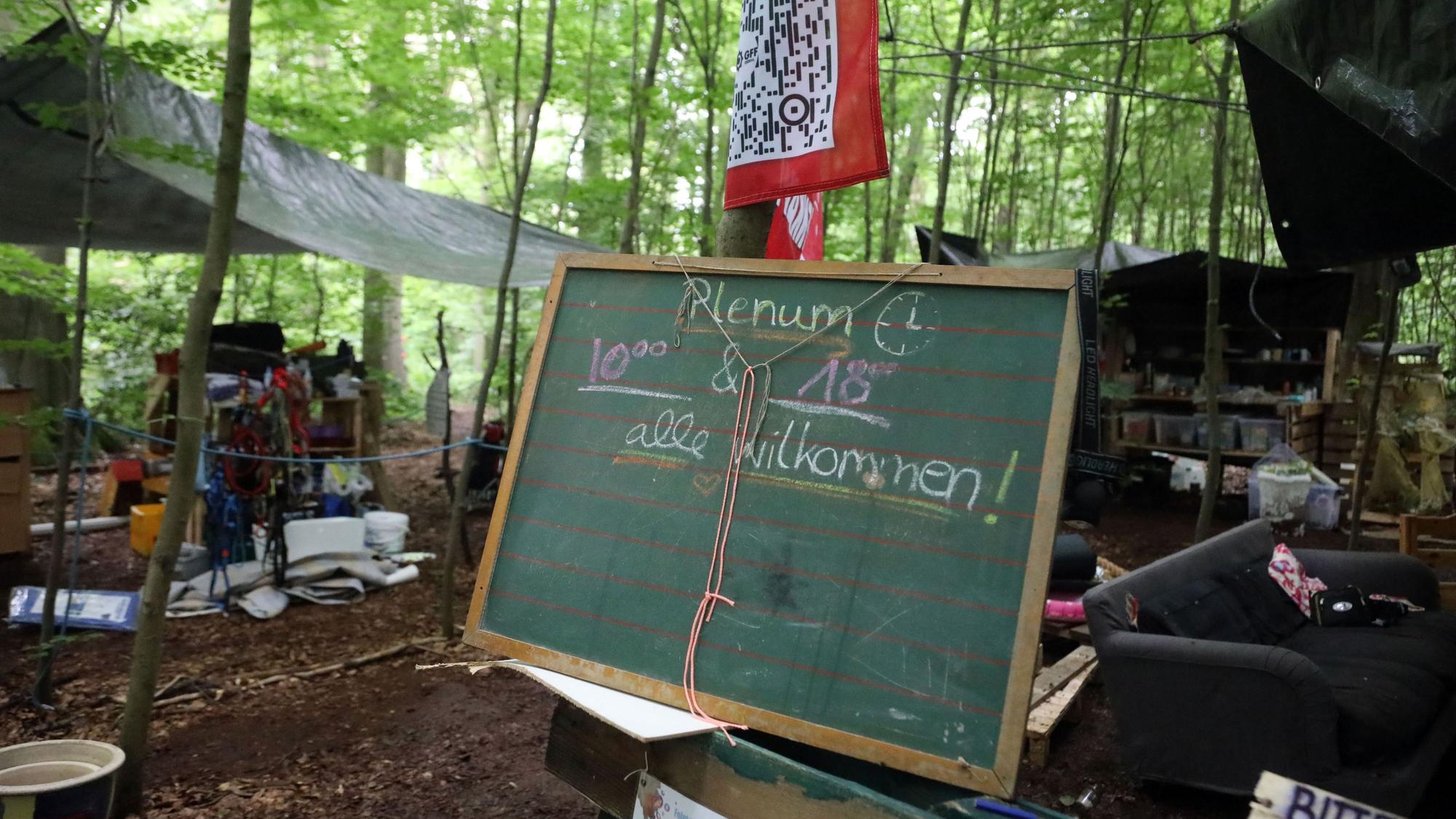 Das Protestcamp der Umweltaktivisten im Gremberger Wäldchen