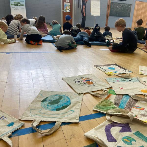 Die Porzer Bürgerstiftung ermöglichte sieben Grundschulen die Teilnahme an einem Bildungsprojekt.