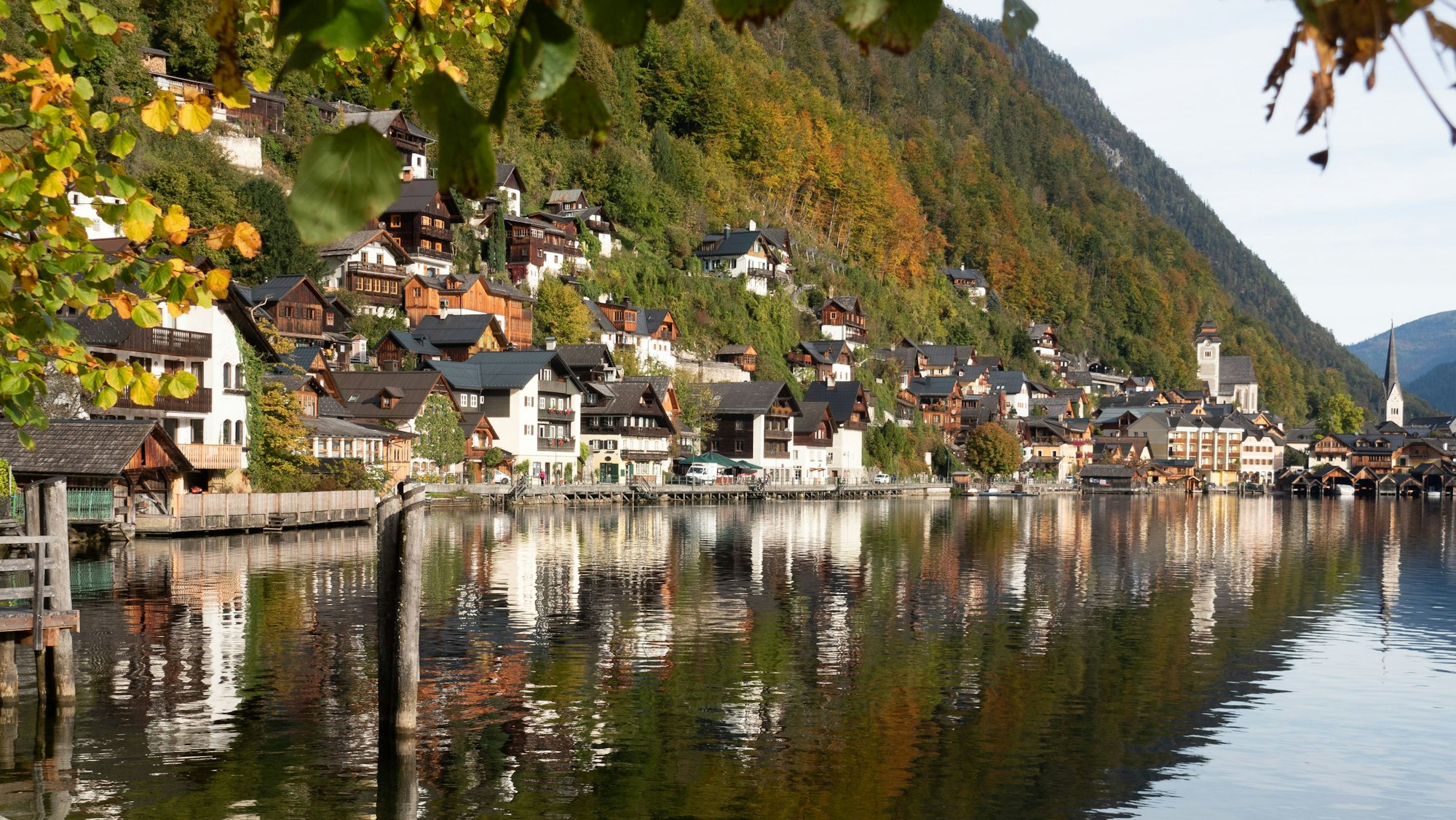 Das idyllische Hallstatt am Hallstätter See.