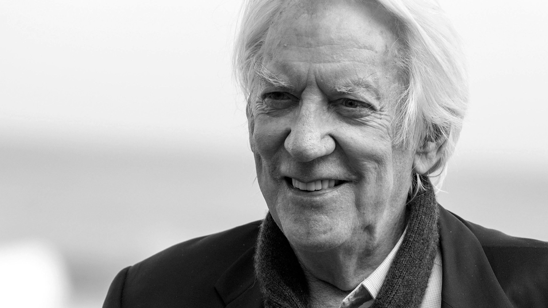 26.09.2019, Spanien, Madrid: Donald Sutherland, Schauspieler aus Kanada, lässt sich am Rande des Filmfestivals San Sebastián fotografieren. Der kanadische Schauspieler Donald Sutherland ist tot.