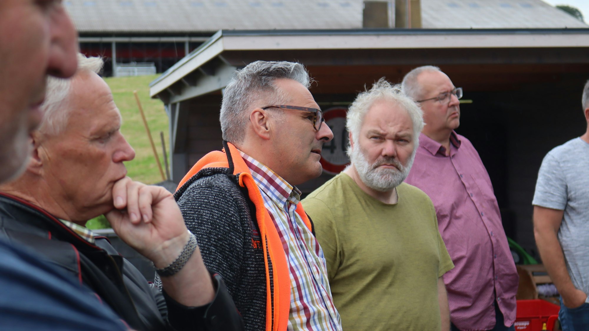 Die Politiker teilen ihre Sicht der Dinge zum Thema Freiflächen-Photovoltaik mit.