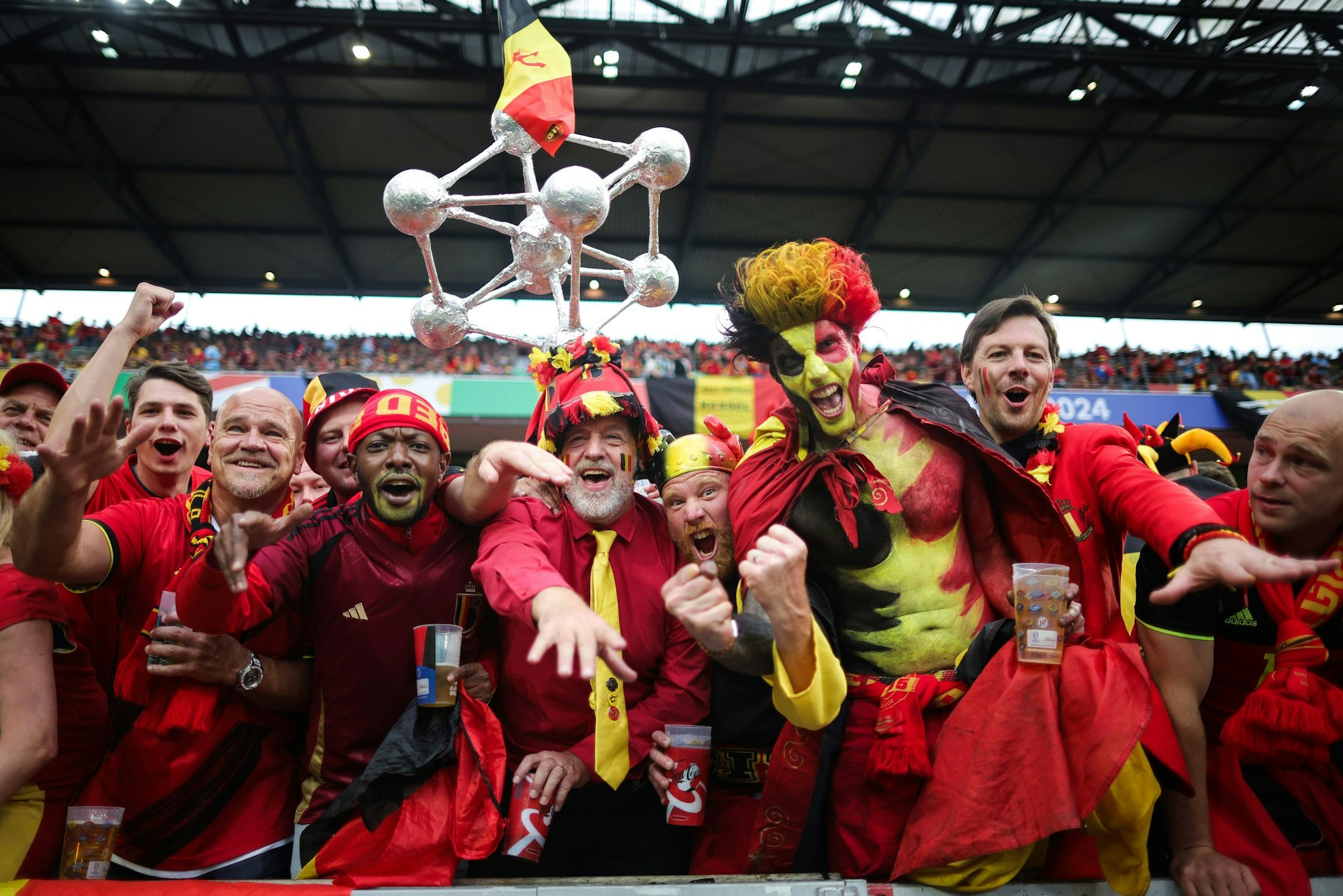 Belgische Fans im Stadion.