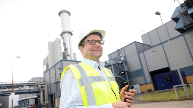 Andreas Bauer ist Werksleiter im Heizkraftwerk Niehl von der Rhein-Energie. Die Rhein-Energie bietet bei der Nacht der Technik einen Einblick in das Heizkraftwerk an.