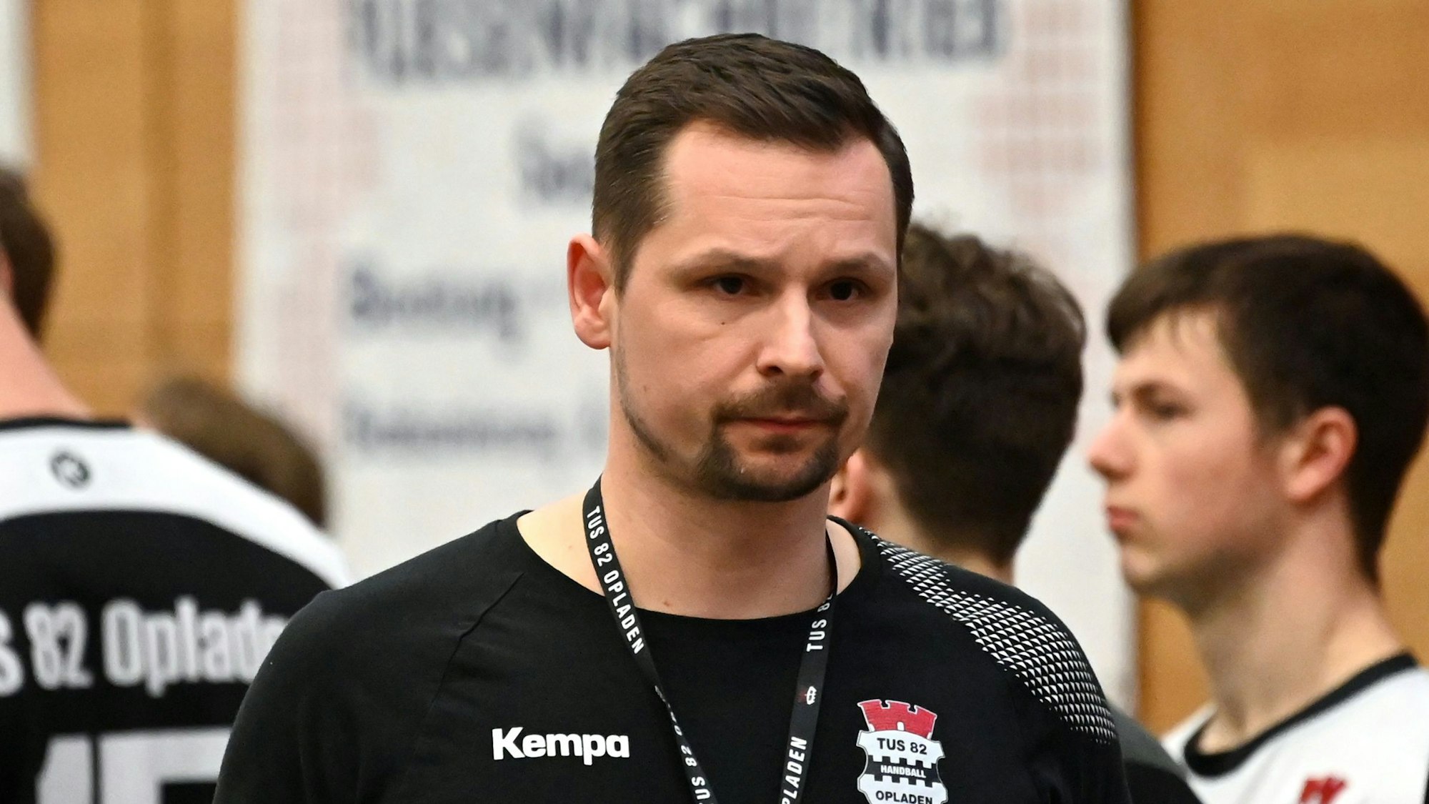 12.04.2024, Handball-Longericher SC - TuS Opladen
Stefan Scharfenberg (Opladen)
Foto: Uli Herhaus