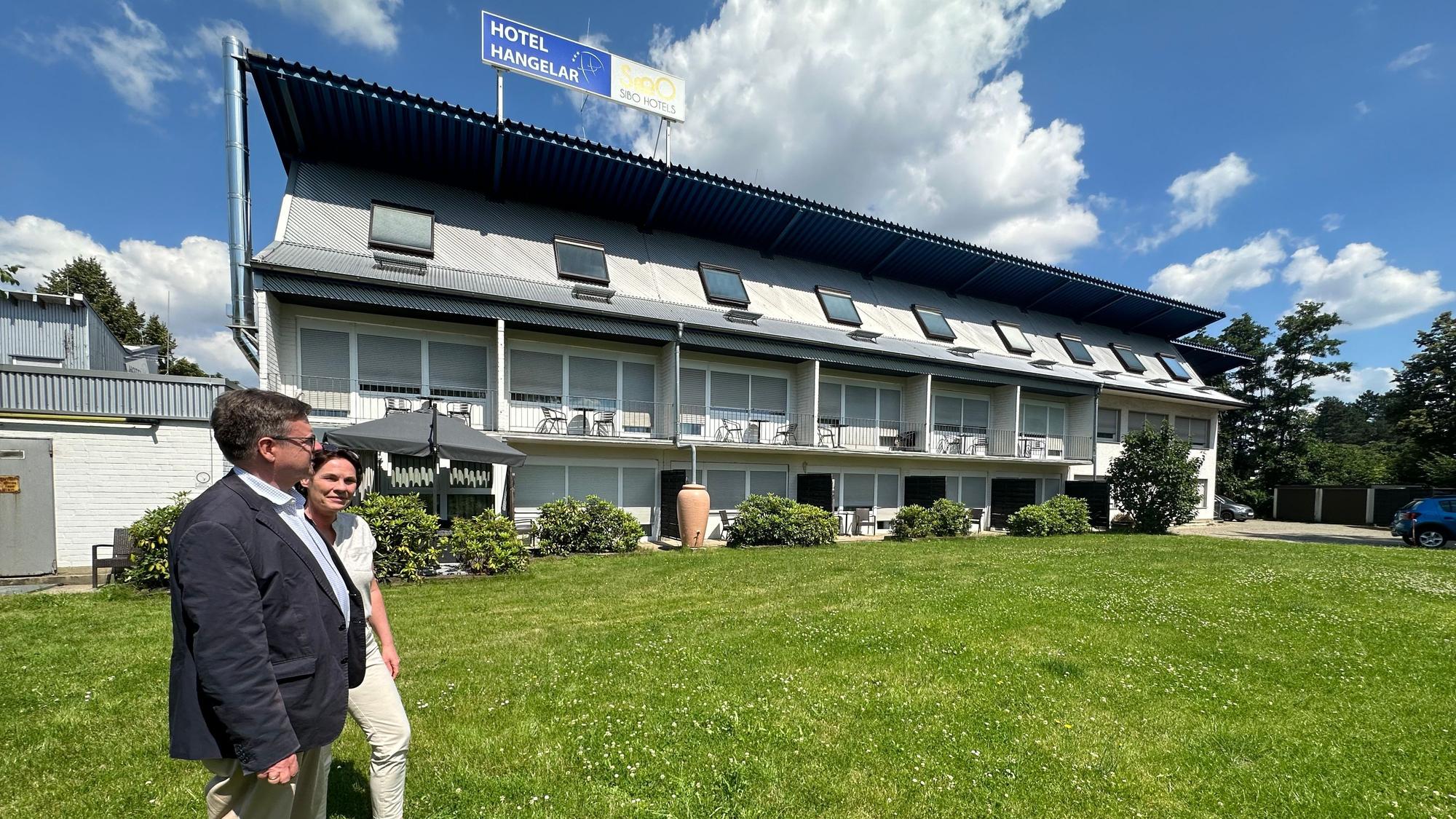 Das Hotel Hangelar gehört dem Ehepaar Anne-Katrin und Christoph Silber-Bonz.