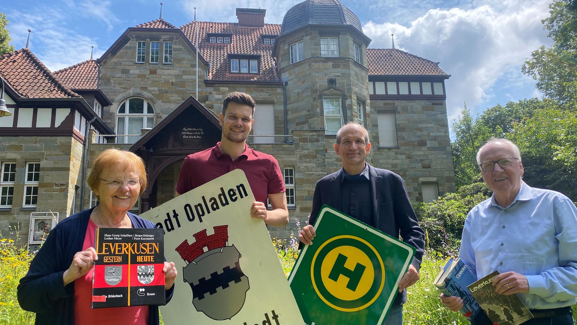 Starten das Projekt „Lev 50“: Renate Blum, Jörn Wenge, Jürgen Mittag, Ernst Küchler vom Opladener Geschichtsverein.