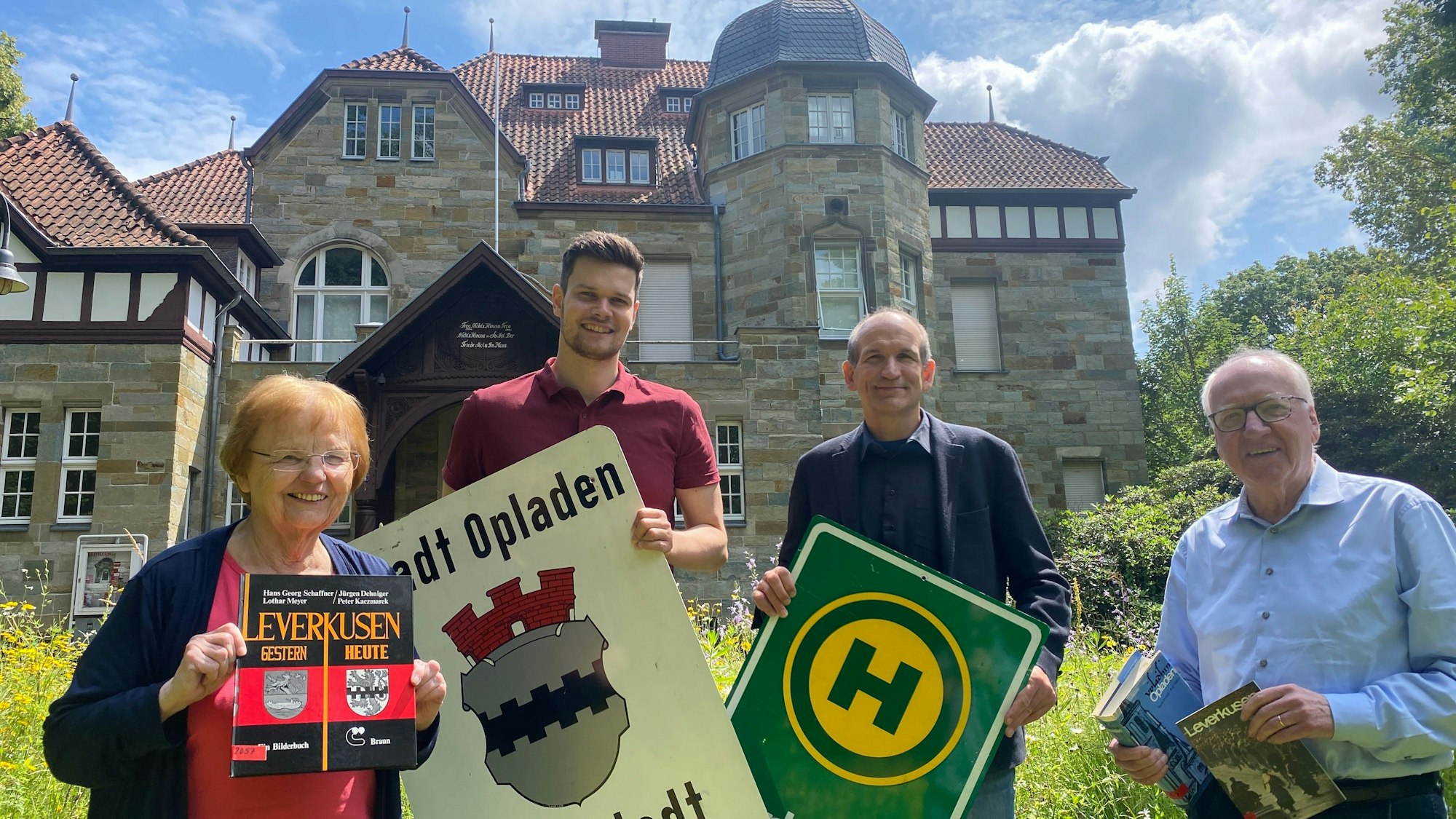 Starten das Projekt „Lev 50“: Renate Blum, Jörn Wenge, Jürgen Mittag, Ernst Küchler vom Opladener Geschichtsverein.