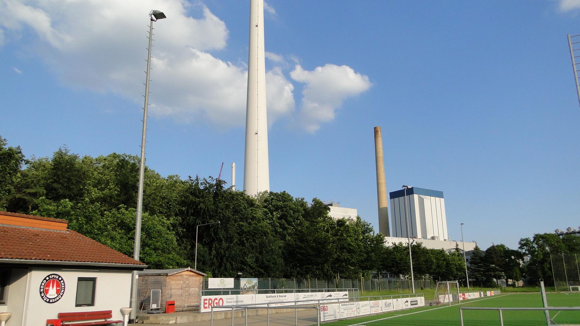 Um die Belastung der Umgebungsluft in Merkenich zu ermitteln, will die Initiative Köln-Nord eigene Messgeräte aufhängen