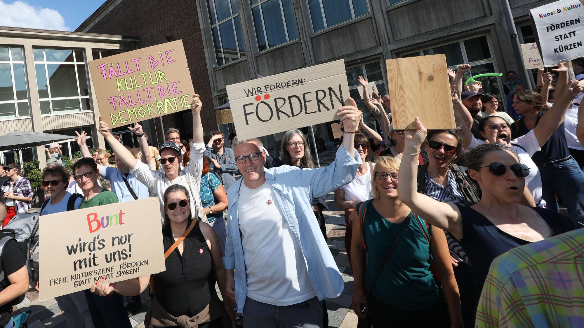 Demo der freien Kölner Kulturszene gegen Kürzungen
