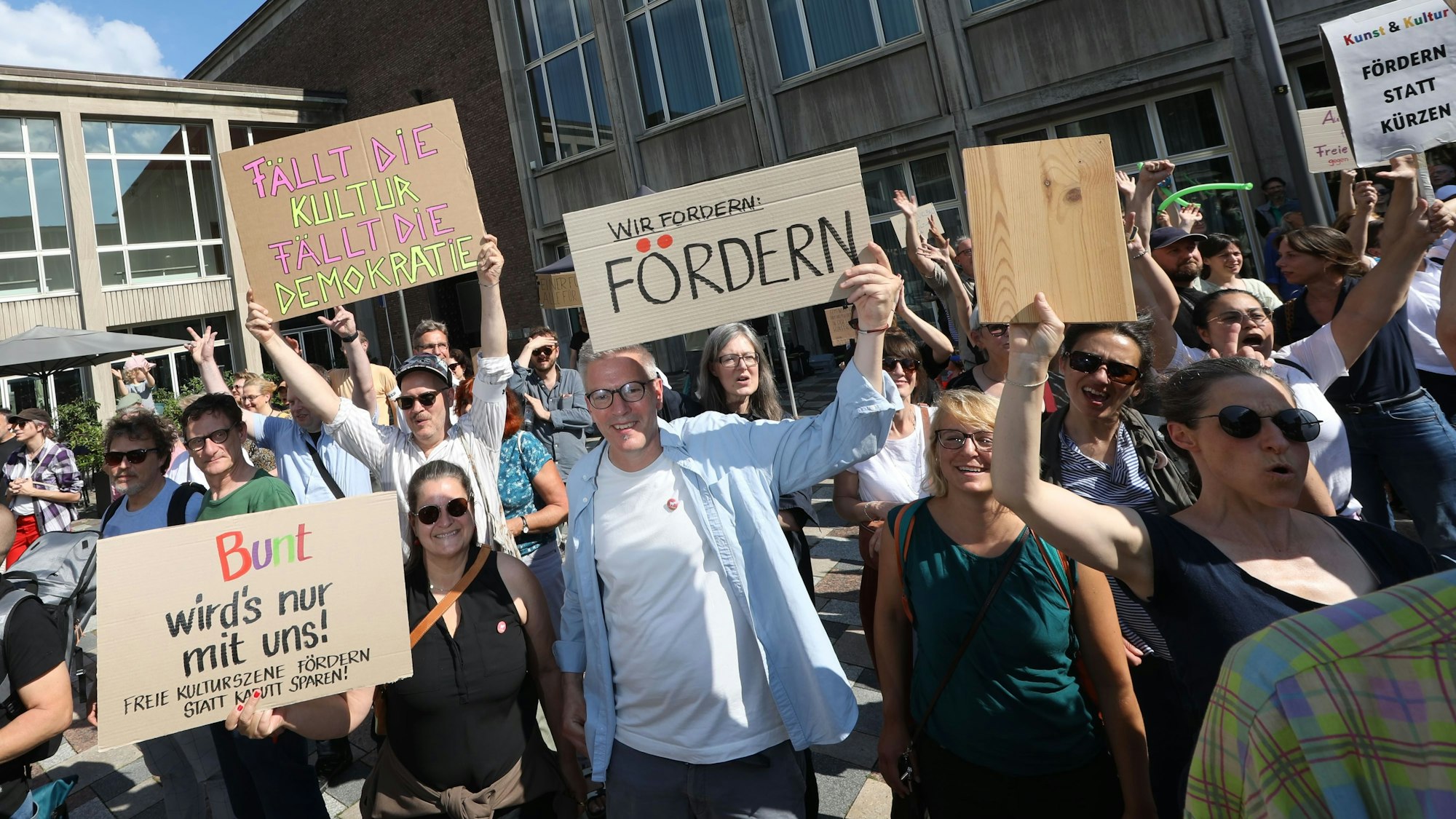 Demo der freien Kölner Kulturszene gegen Kürzungen