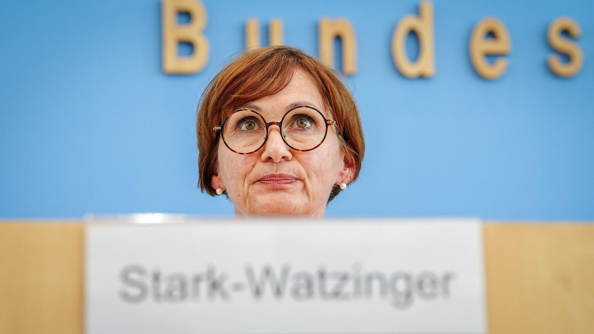 Bettina Stark-Watzinger (FDP), Bundesministerin für Bildung und Forschung, bei der Bundespressekonferenz.