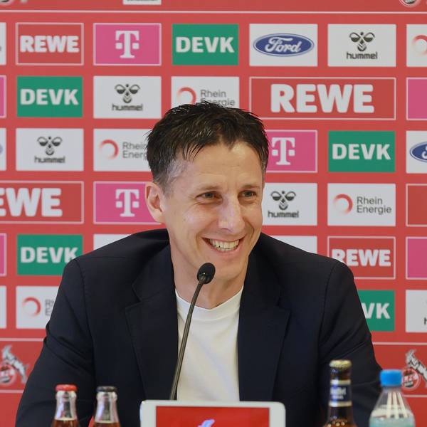 FC-Sportchef Christian Keller auf der ersten Pressekonferenz vor der neuen Saison.