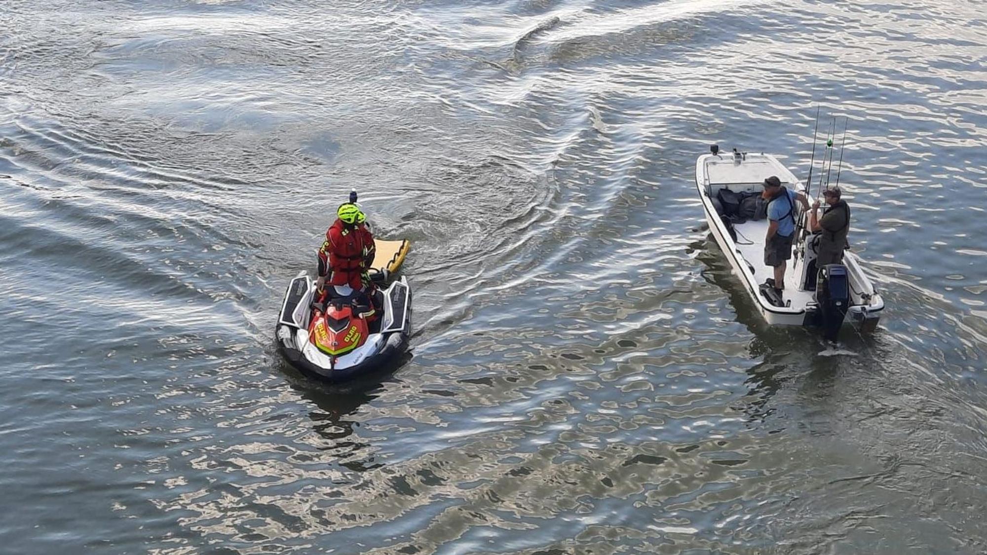 Zwei Boote im Wasser