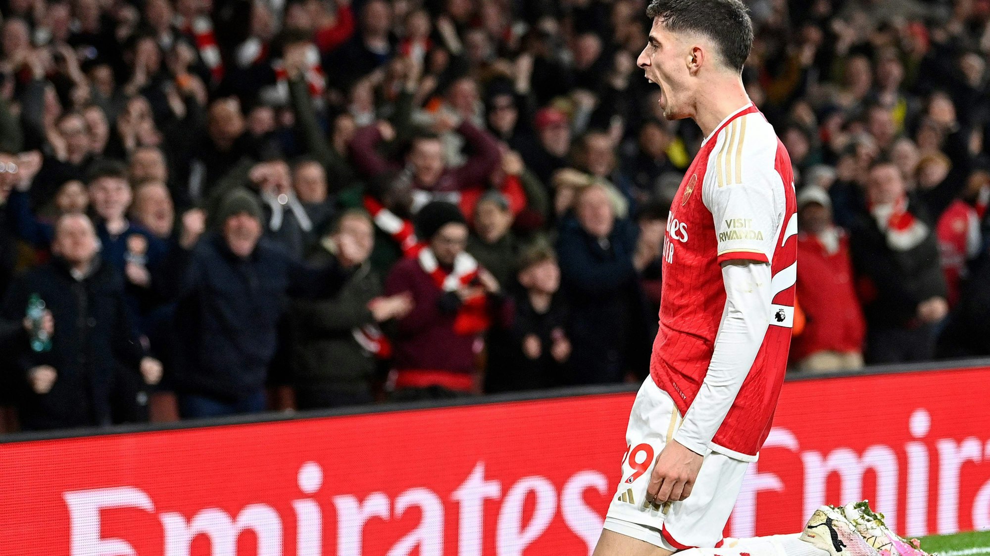 Arsenal's German midfielder #29 Kai Havertz celebrates scoring the team's second goal during the English Premier League football match between Arsenal and Brentford at the Emirates Stadium in London on March 9, 2024. (Photo by JUSTIN TALLIS / AFP) / RESTRICTED TO EDITORIAL USE. No use with unauthorized audio, video, data, fixture lists, club/league logos or 'live' services. Online in-match use limited to 120 images. An additional 40 images may be used in extra time. No video emulation. Social media in-match use limited to 120 images. An additional 40 images may be used in extra time. No use in betting publications, games or single club/league/player publications. /