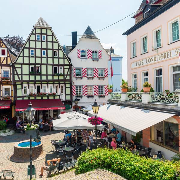 Blick auf die Altstadt von Linz am Rhein - der „Bunten Stadt am Rhein“.