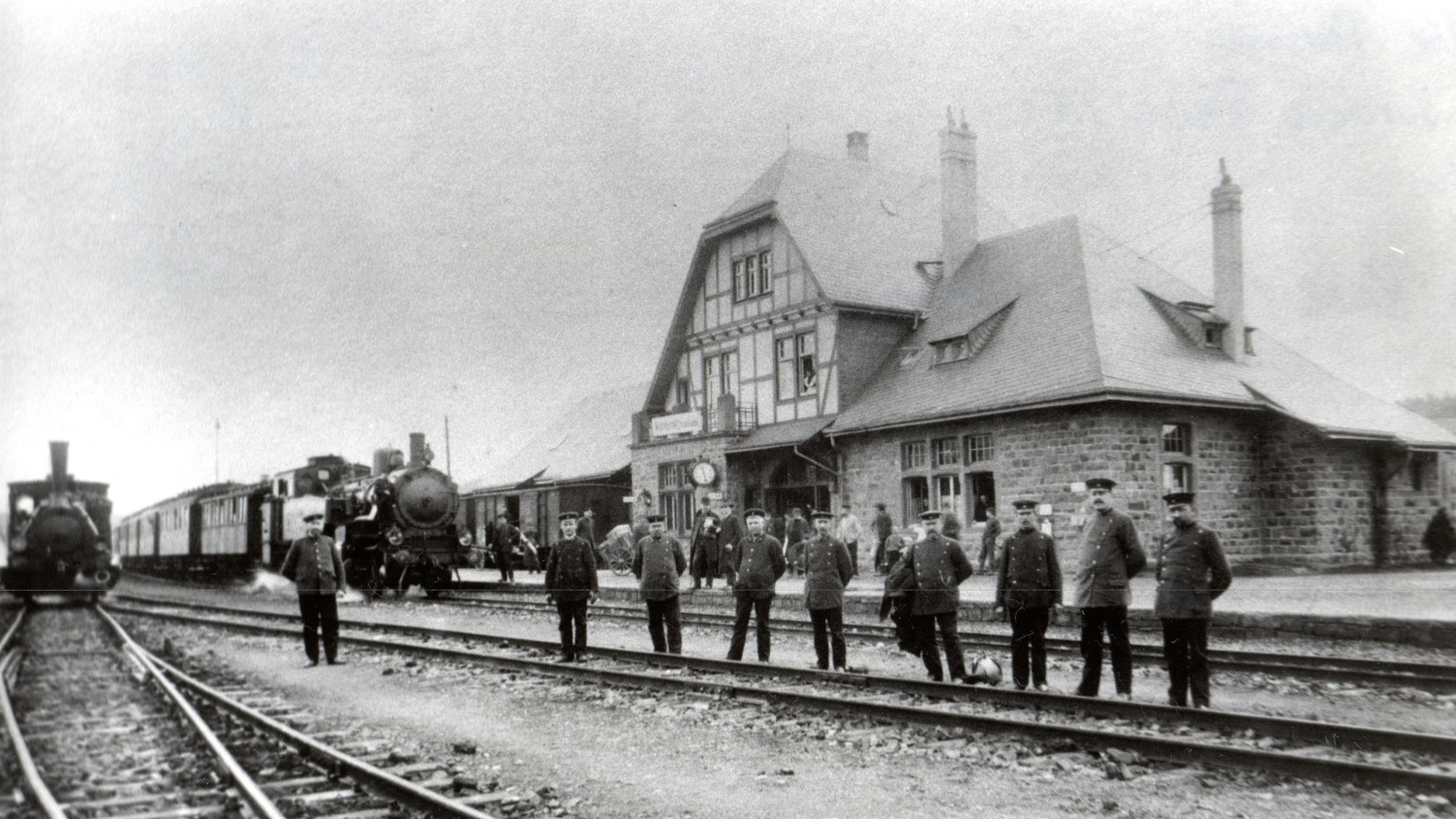 Bei den Recherchen hat den Forscher Wolfgang Rosen besonders fasziniert, dass die Stadt Waldbröl einst drei Bahnhöfe besaß.