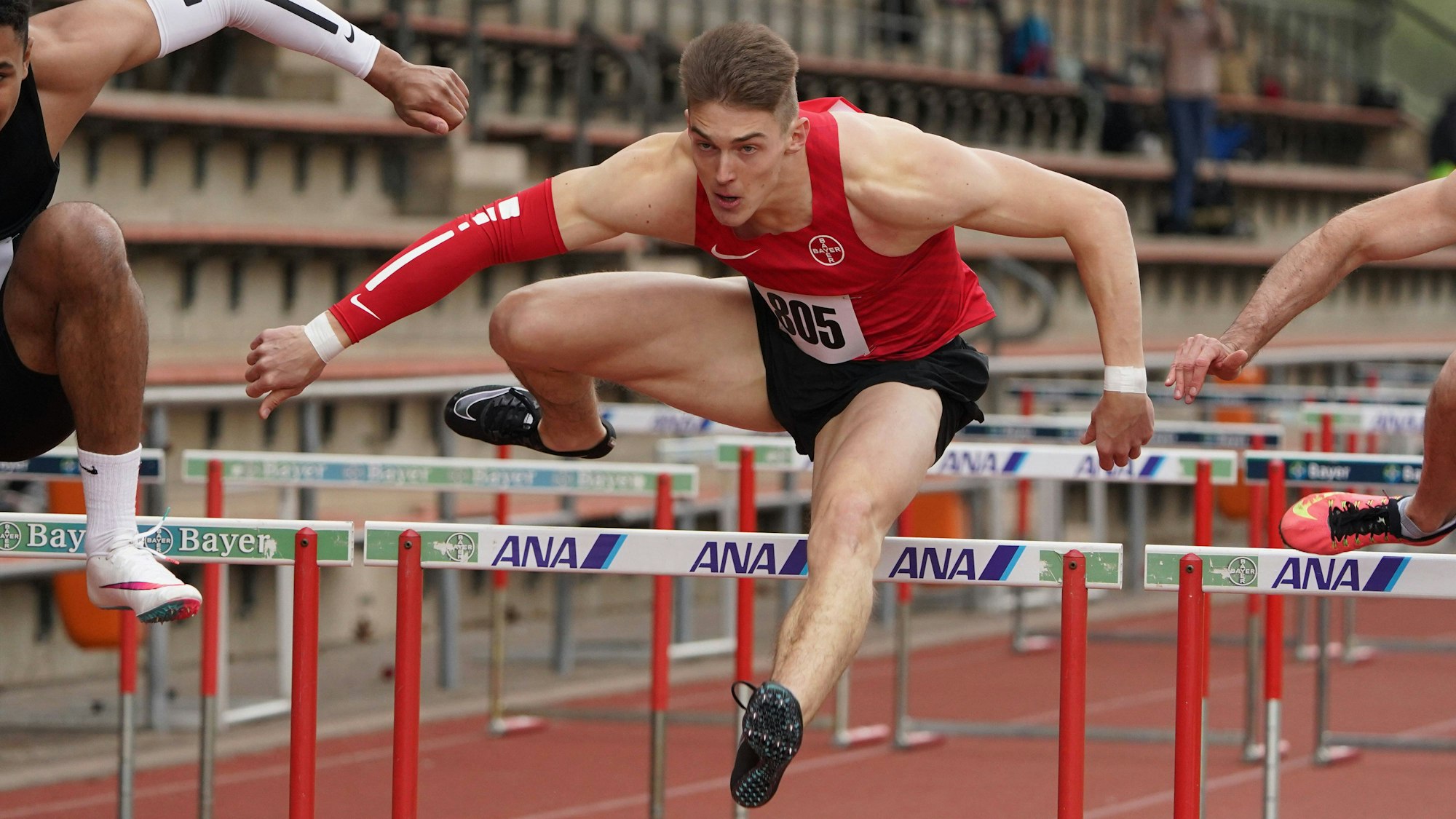 Leverkusen,Leichtathletik, TrainingsWettkampf TSV Bayer 04 Leverkusen , 02.05.2021, Leverkusen,Tim Eikermann, TSV bayer 04 Leverkusen , 110m Hürden Männer , *** Leverkusen,Athletics, TrainingCompetition TSV Bayer 04 Leverkusen , 02 05 2021, Leverkusen,Tim Eikermann, TSV bayer 04 Leverkusen , 110m hurdles men ,