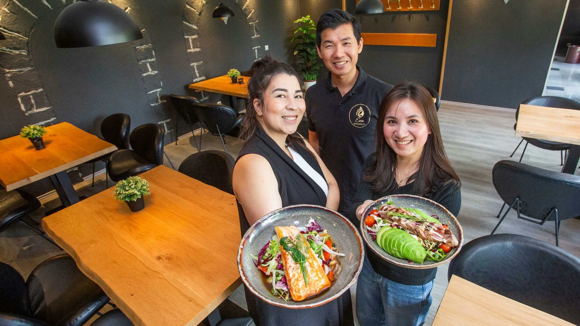 Die Inhaber in ihrem neuen Restaurant.