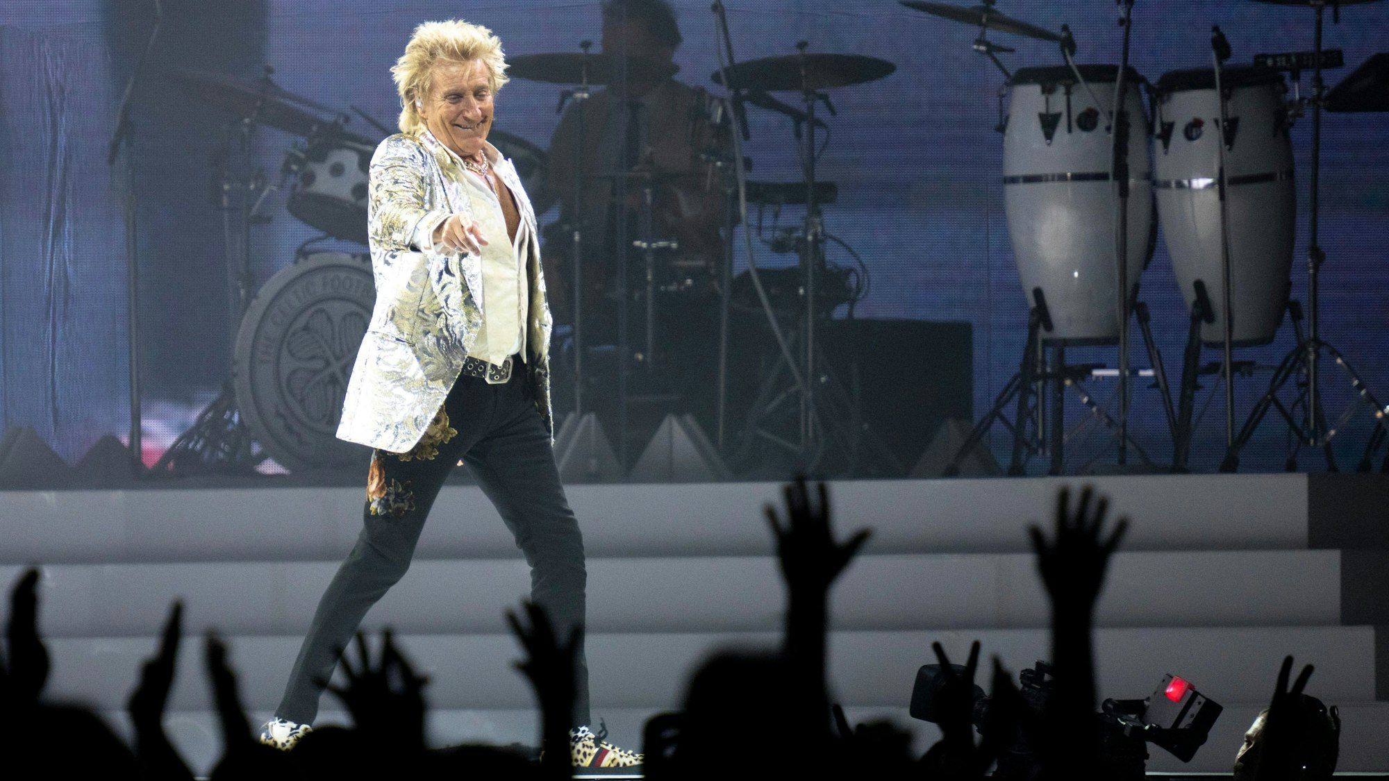 25.06.2024, Köln: Rod Stewart begeistert seine Fans. Konzert in der Lanxessarena. Foto: Uwe Weiser