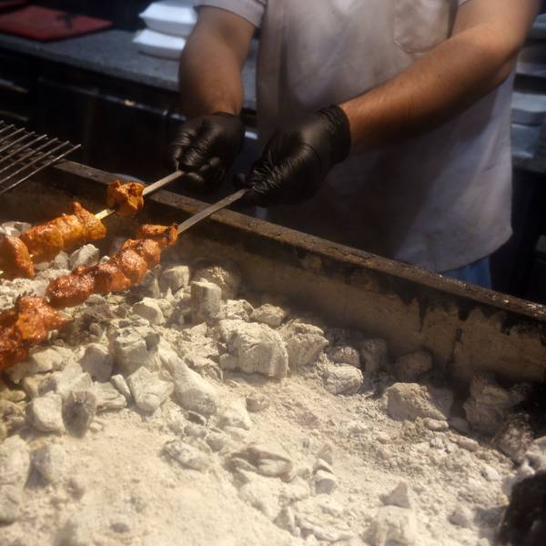 Holzkohle-Grill in der Weidegasse verursachen laut einem Gutachten zu viele Geruchsemissionen.