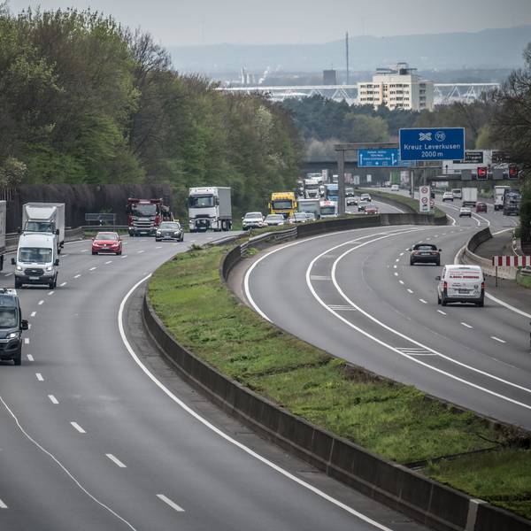 Autobahn 1 zwischen Burscheid und Leverkusen, Brücke Bruchhausener Straße