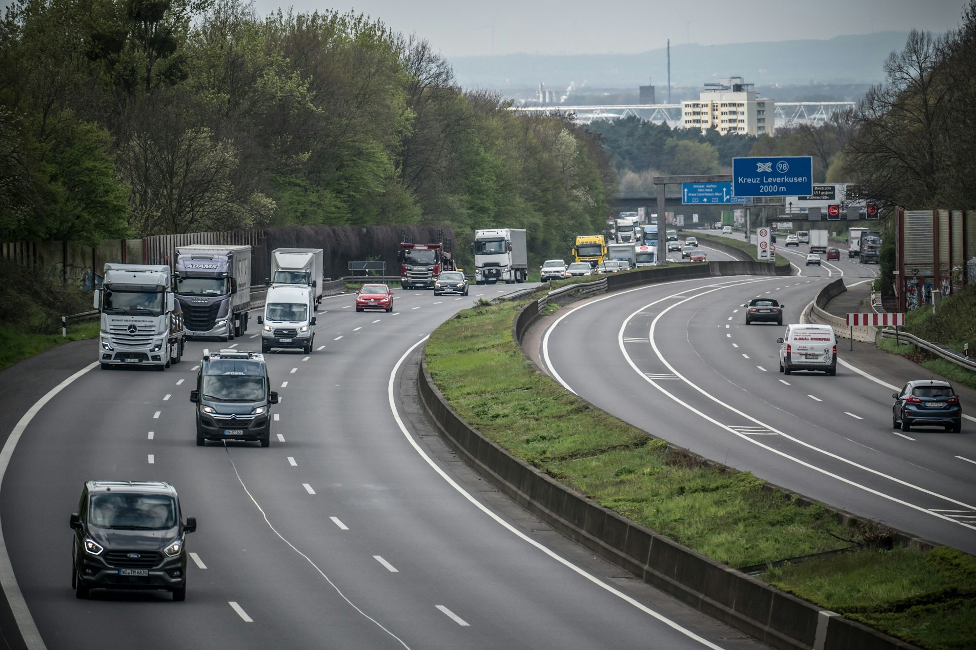 Autobahn 1 zwischen Burscheid und Leverkusen, Brücke Bruchhausener Straße