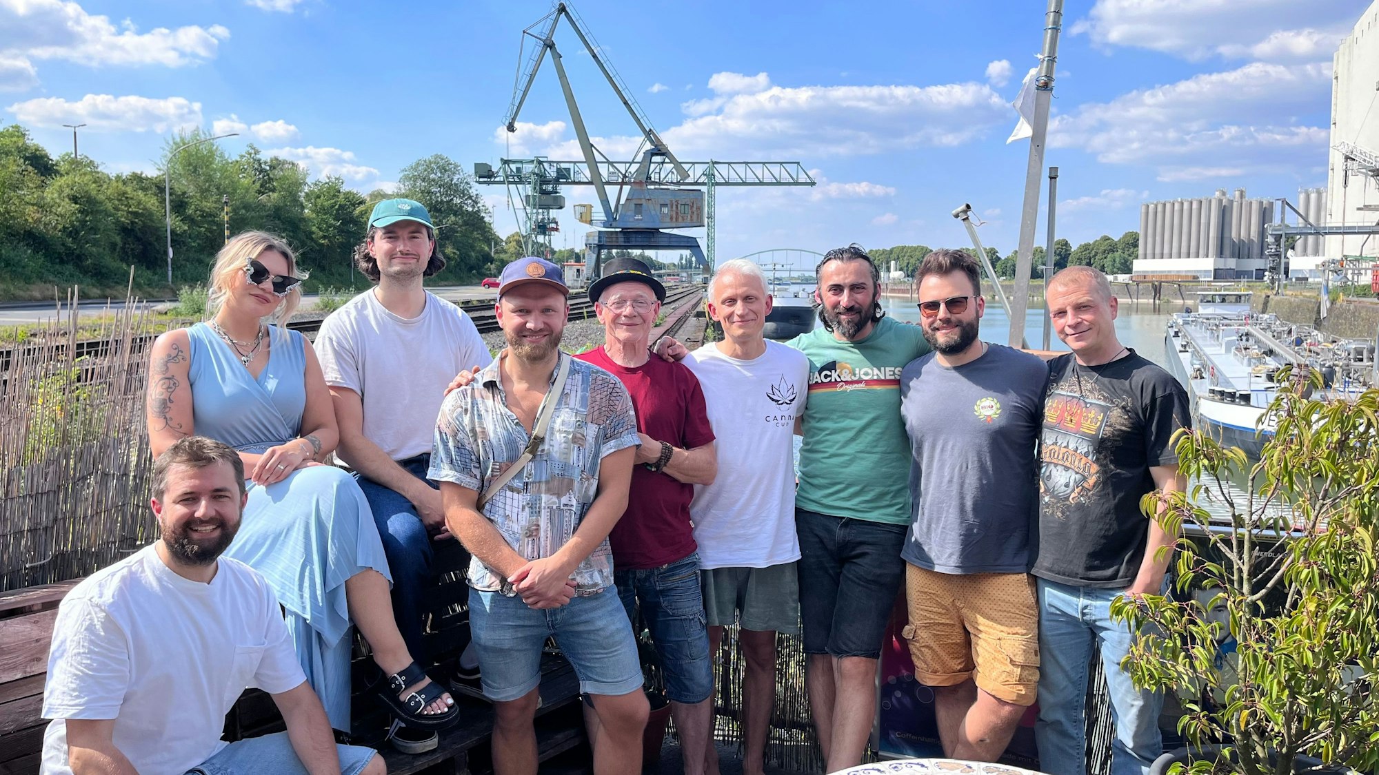 Ein Team aus Veranstaltern, Künstlern, Psychologen und Sozialarbeitern organisiert den ersten „Cannabis Cup“ im Niehler Hafen.