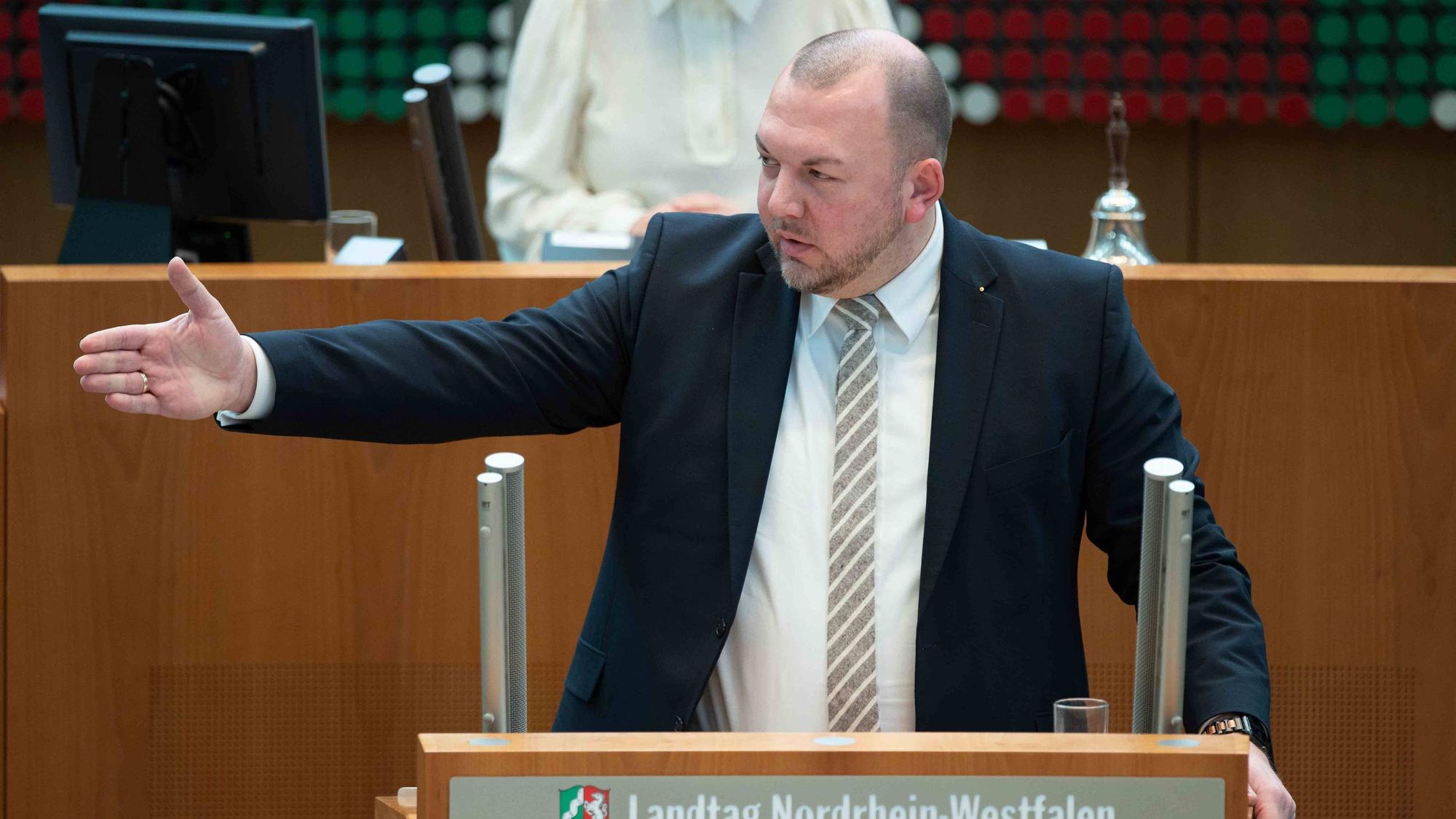 Klaus ESSER, AfD-Fraktion, bei seiner Rede im Landtag