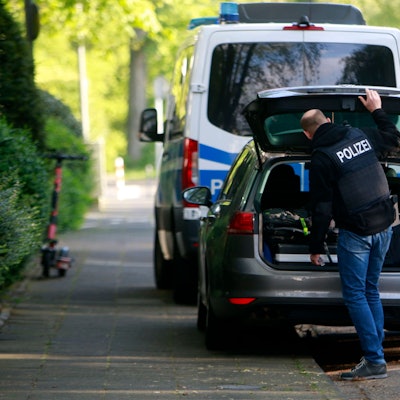 18.04.2024, Köln: Aktion gegen Schleuser von der Bundespolizei auch in Köln-Rodenkirchen. Foto: Arton Krasniqi