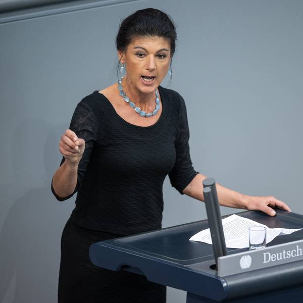 Sahra Wagenknecht bei ihrer Rede im Bundestag am Mittwoch. Nach dem Auftritt verschwand die BSW-Gruppe aus dem Parlament – und stimmte angeblich auch nicht für die eigenen Anträge.